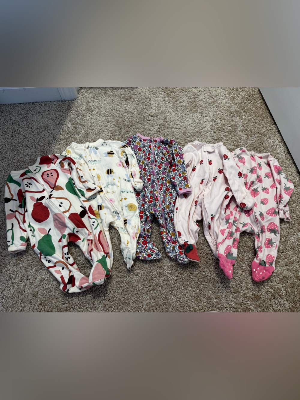 Footie Pajama Bundle w/ Fold Over Mitts NWOT 0-3 Months